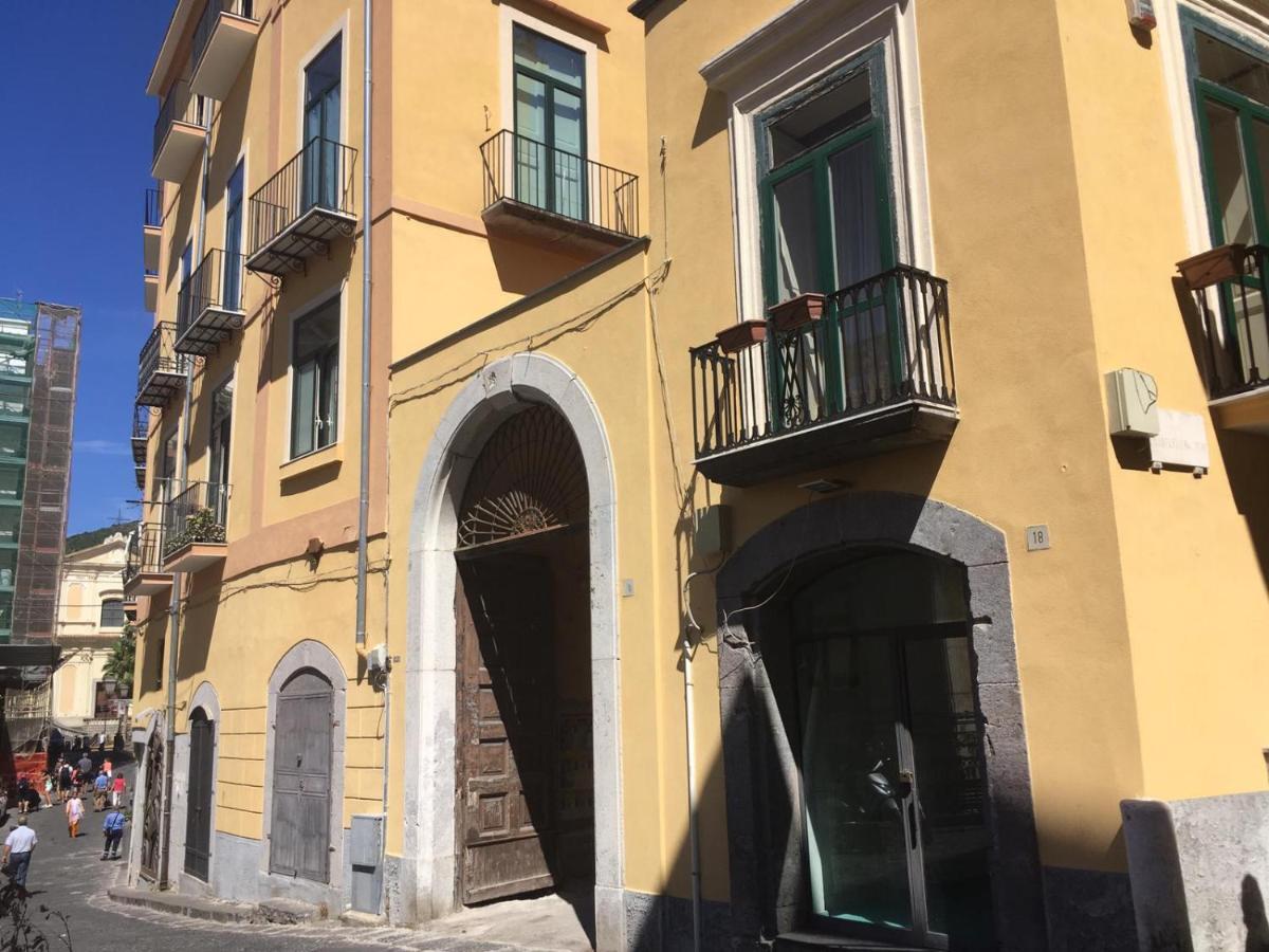 La Terrazza Sul Duomo B&B Salerno Exterior foto